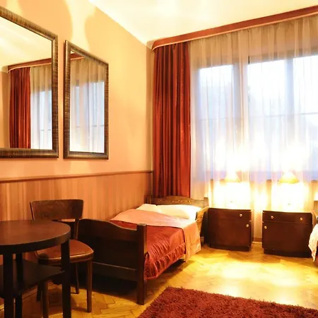 Hostal Deco
