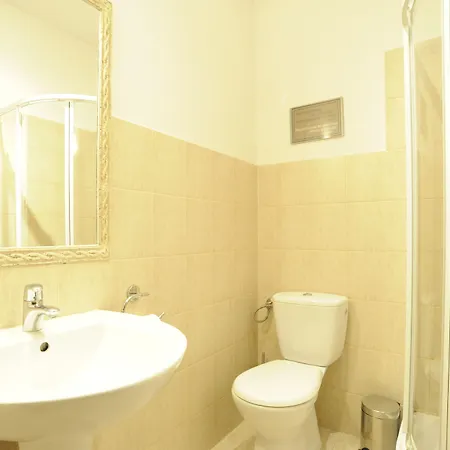 Hostal Deco