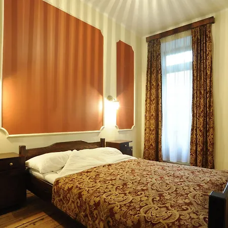 Deco Hostal *
