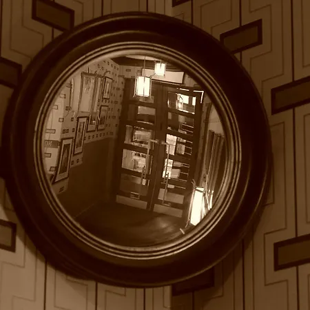 Hostal Deco